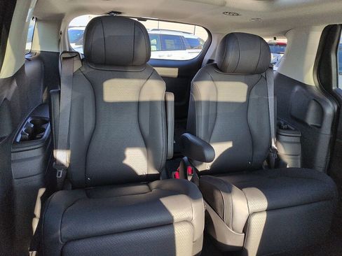 New 2026 Kia Carnival SX Prestige image 8