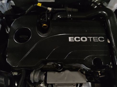 Used 2020 Chevrolet Equinox LS w/ LS Convenience Package image 30