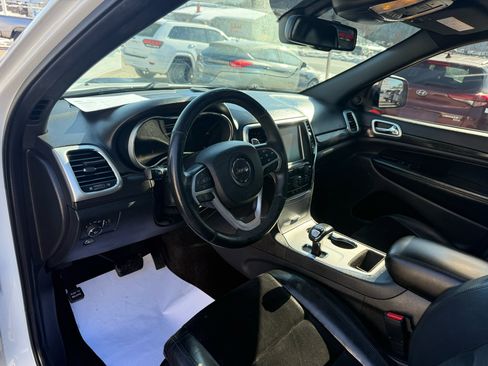 Used 2015 Jeep Grand Cherokee Altitude image 15