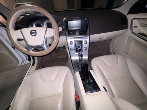 Used 2013 Volvo XC60 3.2 FWD image 15