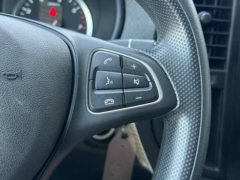Used 2023 Mercedes-Benz Metris image 26