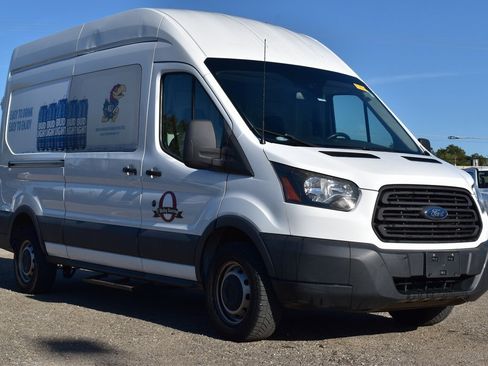 Certified 2017 Ford Transit 250 148 High Roof image 3