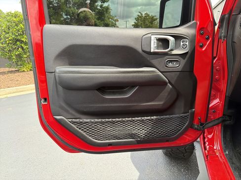 Used 2019 Jeep Wrangler Unlimited Rubicon AWD/4WD image 22