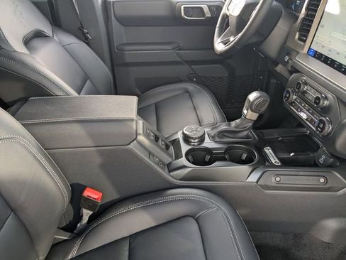 New 2025 Ford Bronco Outer Banks AWD/4WD image 60