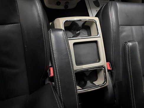 Used 2012 Chrysler Town & Country Touring-L w/ Entertainment Group #2 image 16