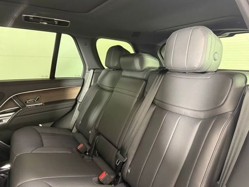 New 2025 Land Rover Range Rover SE AWD/4WD image 23
