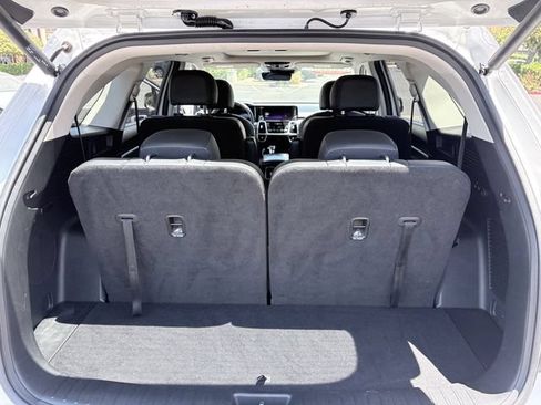 Certified 2023 Kia Sorento SX AWD/4WD image 30