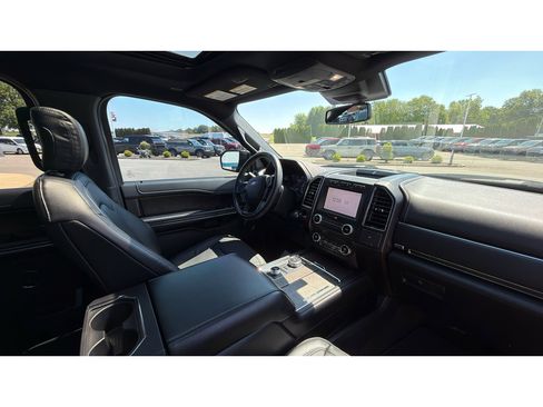 Certified 2020 Ford Expedition Limited w/ Equipment Group 302A AWD/4WD image 10