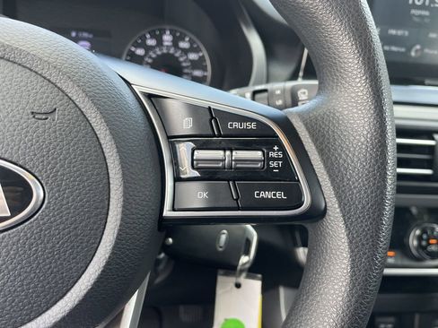 Used 2021 Kia Seltos LX AWD/4WD image 26