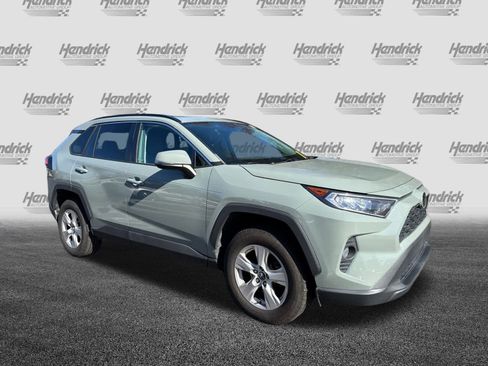 Used 2021 Toyota RAV4 XLE image 2