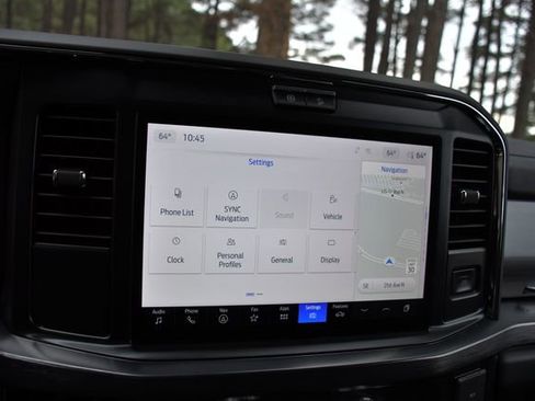 Used 2025 Ford F250 Lariat w/ FX4 Off-Road Package image 30