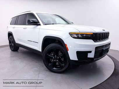 Used 2023 Jeep Grand Cherokee L Laredo