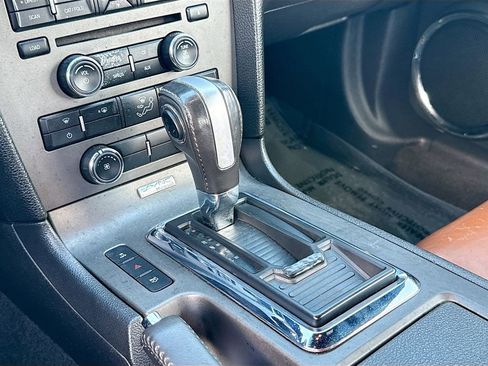 Used 2013 Ford Mustang GT Premium w/ Security Pkg RWD image 27