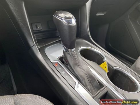 Used 2018 Chevrolet Equinox LT image 12