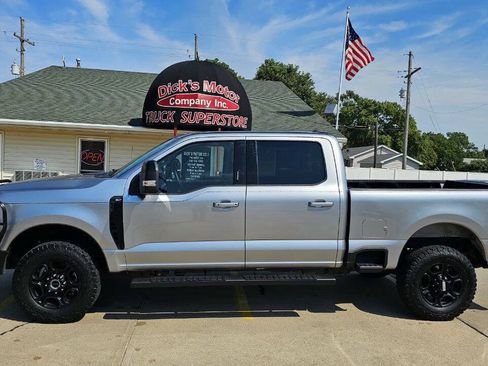 Used 2023 Ford F350 XLT w/ XLT Premium Package AWD/4WD image 3