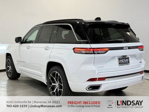 New 2025 Jeep Grand Cherokee Summit image 7