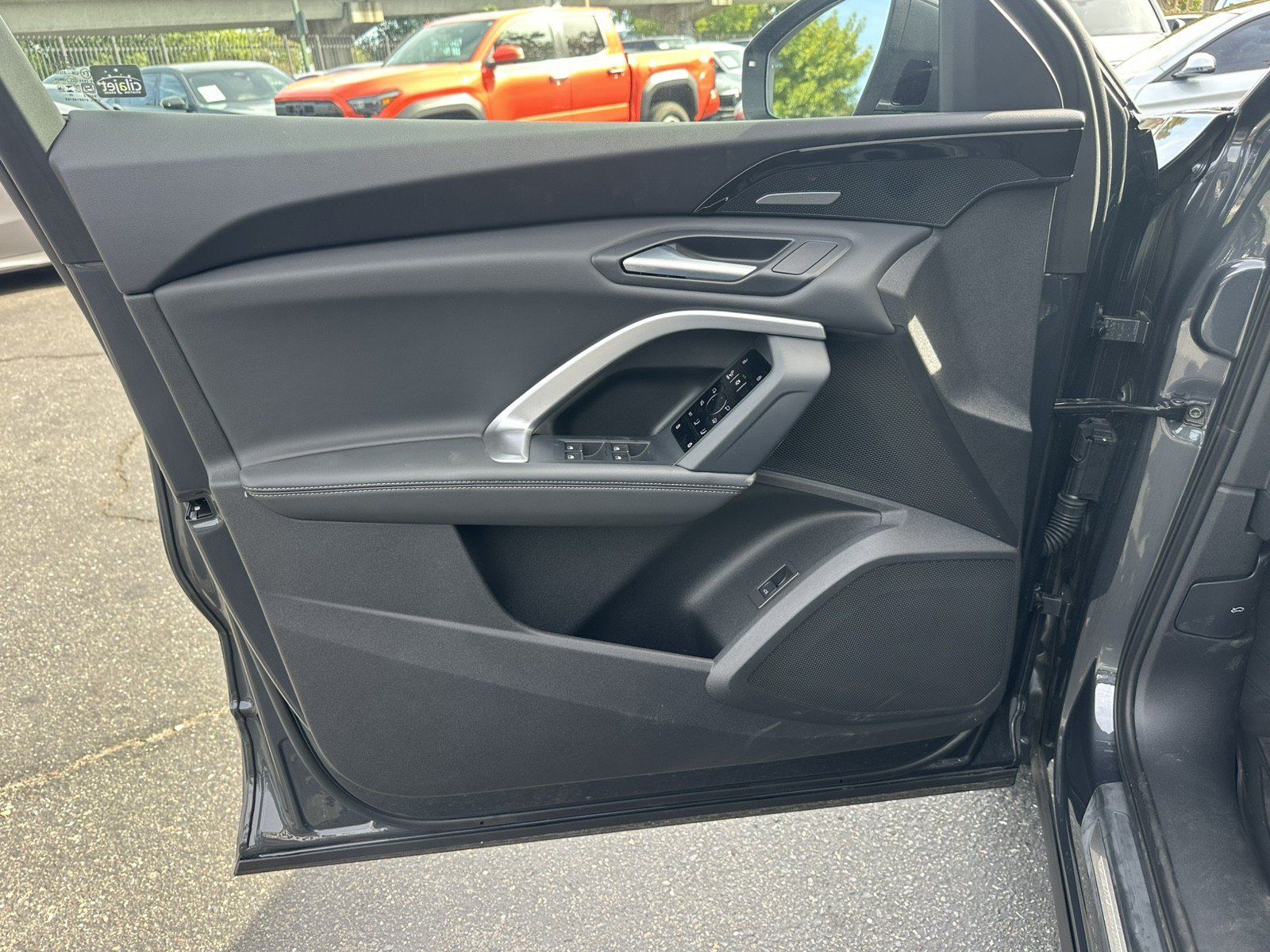 Used 2025 Audi Q5 Premium Plus AWD/4WD image 27