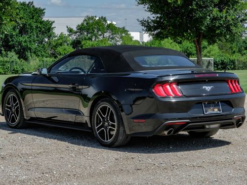 Used 2020 Ford Mustang Premium RWD image 17