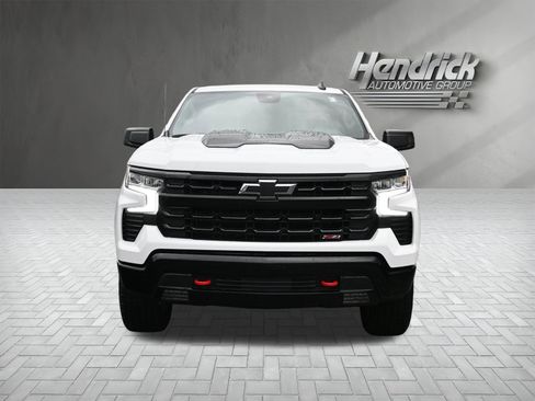 Used 2026 Chevrolet Silverado 1500 LT Trail Boss w/ Convenience Package II AWD/4WD image 3