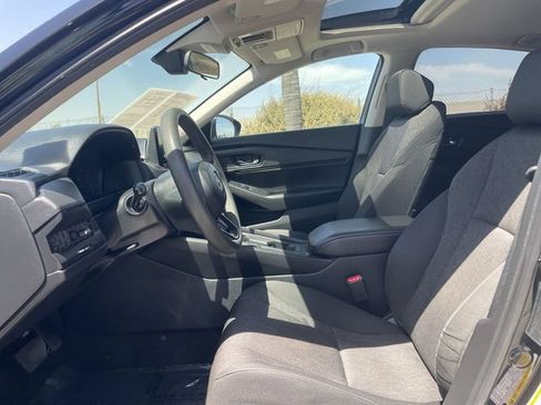 Used 2025 Honda Accord SE image 18