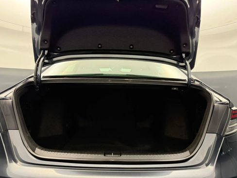 Used 2023 Honda Accord LX image 5