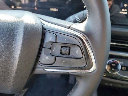Used 2024 Buick Envista Sport Touring image 21