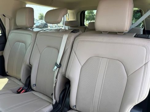 Used 2024 Ford Expedition Max Limited AWD/4WD image 22