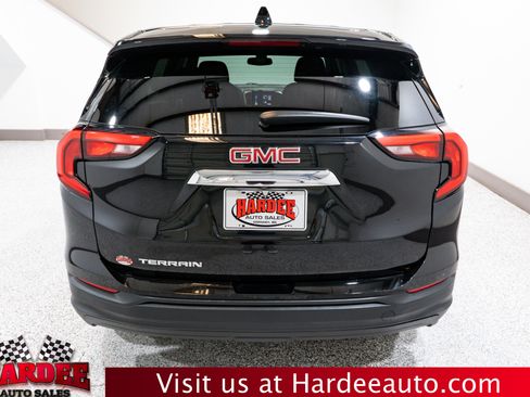 Used 2020 GMC Terrain SLE w/ LPO, Floor Liner Package image 4