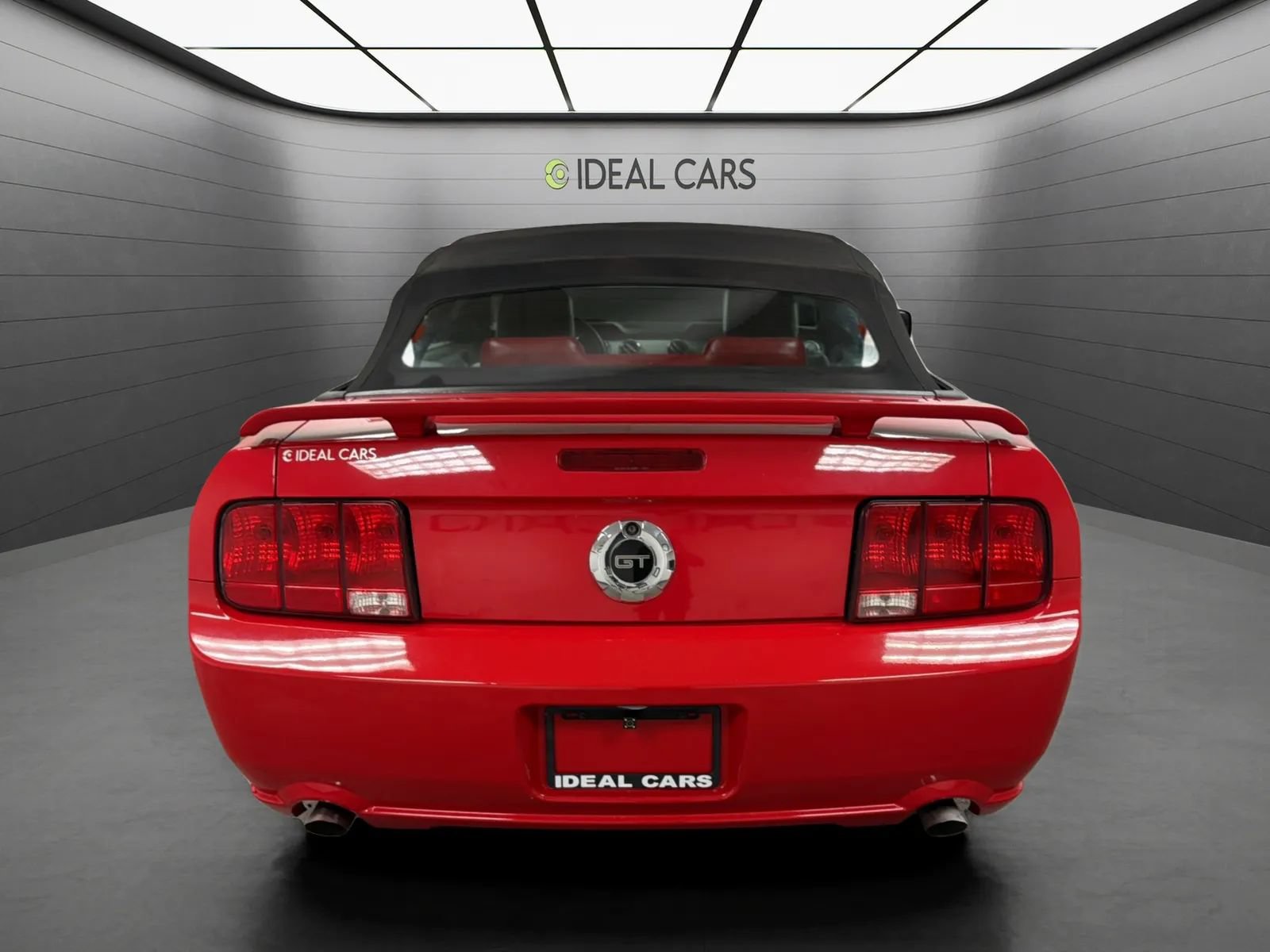Used 2005 Ford Mustang GT RWD image 6