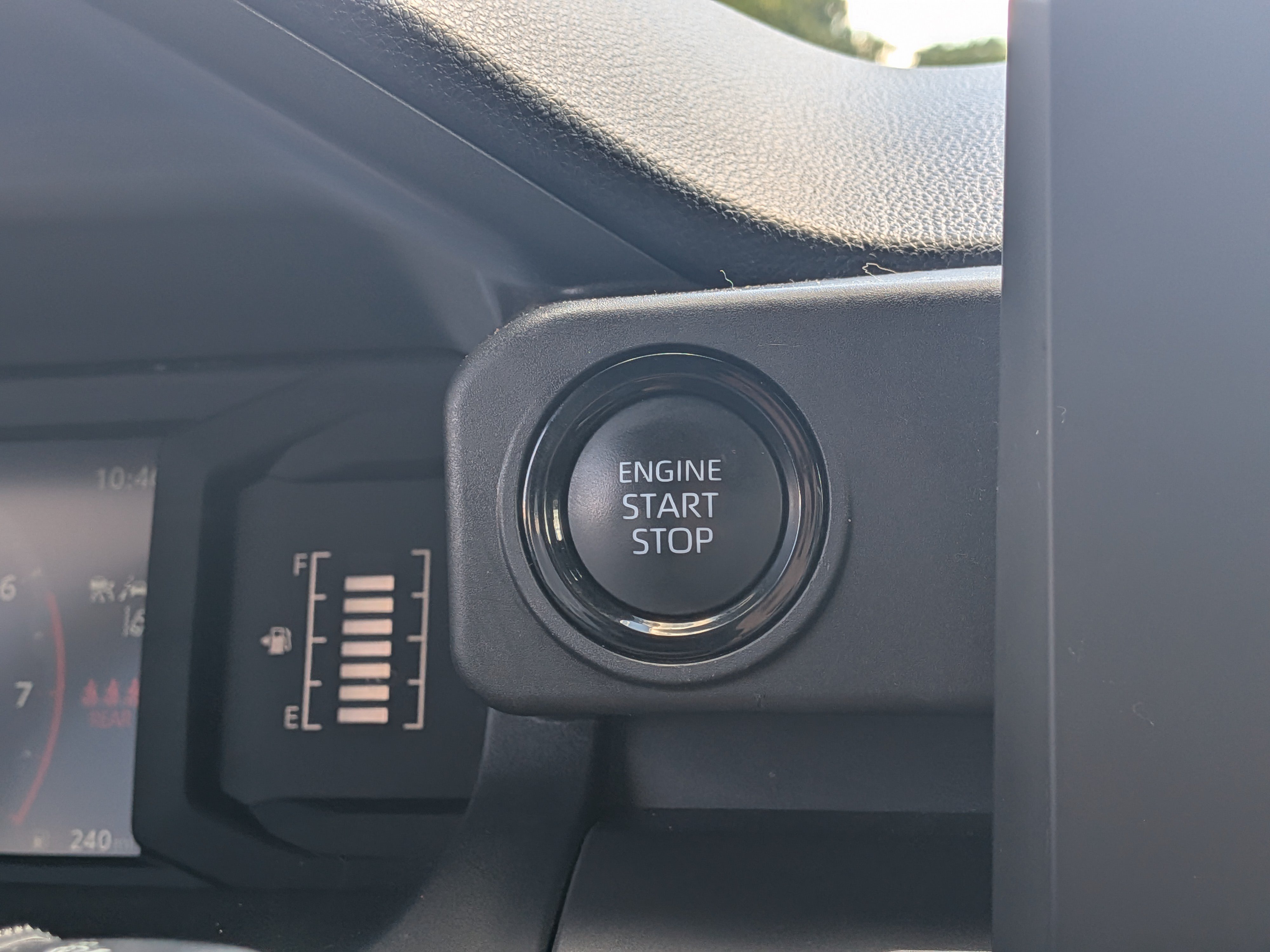 Used 2024 Toyota Tacoma SR5 AWD/4WD image 29