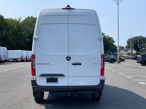New 2025 Mercedes-Benz Sprinter 2500 image 4
