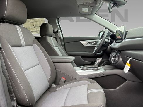 New 2026 Chevrolet Blazer LT w/ Midnight/Sport Edition FWD image 9