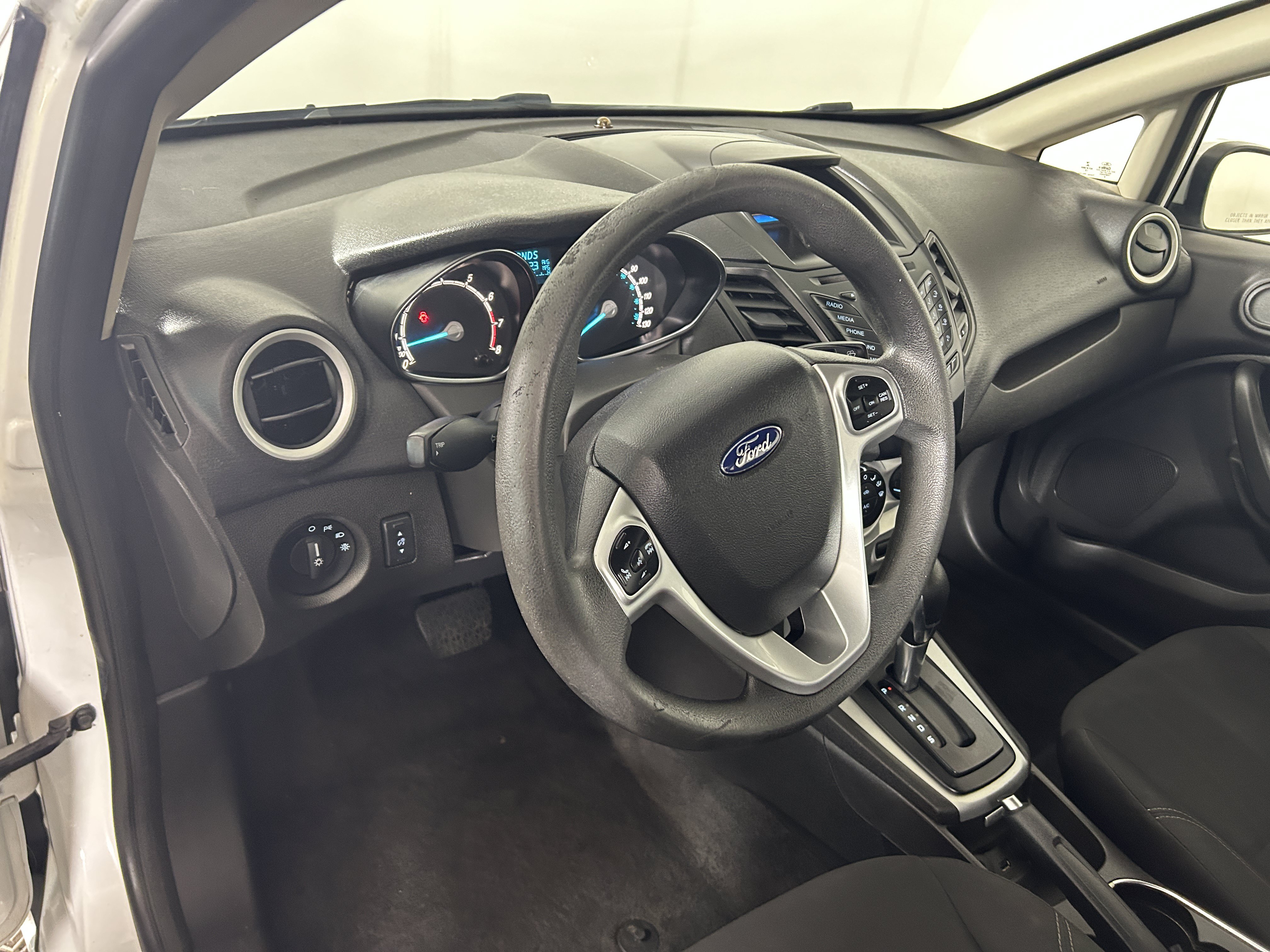 Used 2019 Ford Fiesta SE FWD image 7