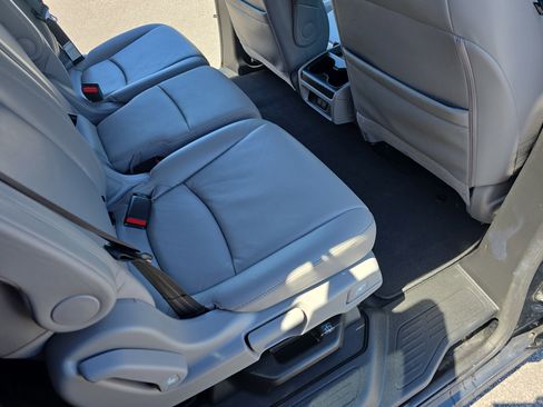 Used 2019 Honda Odyssey EX-L image 11