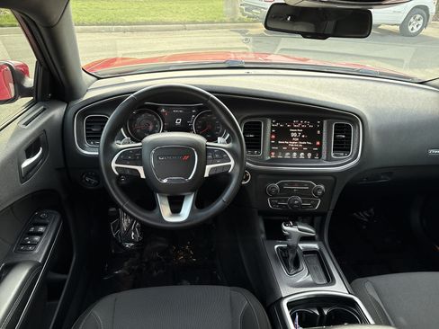 Used 2016 Dodge Charger R/T w/ Navigation & Travel Group image 18