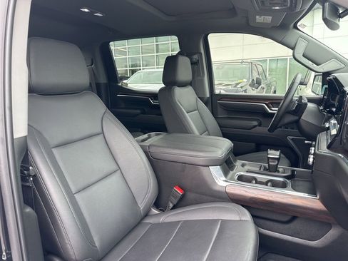 Used 2025 GMC Sierra 1500 SLT w/ SLT Premium Plus Package image 22