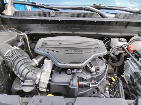 Used 2023 GMC Acadia SLT w/ LPO, Floor Liner Package FWD image 37