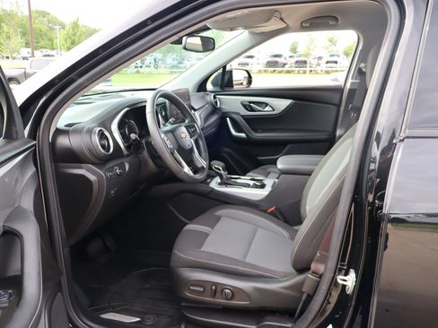 Used 2024 Chevrolet Blazer LT w/ Convenience Package FWD image 24