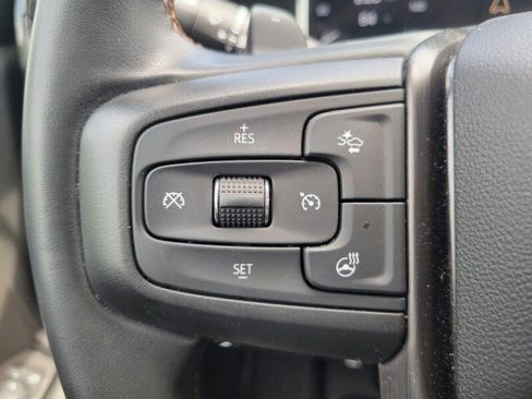 Used 2023 GMC Sierra 1500 AT4 w/ Technology Package AWD/4WD image 19