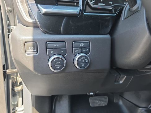 Used 2023 GMC Sierra 1500 Elevation AWD/4WD image 19