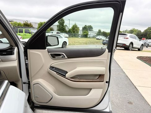 Used 2019 GMC Yukon Denali AWD/4WD image 24