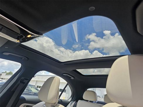 New 2025 Mercedes-Benz C 300 Sedan image 23