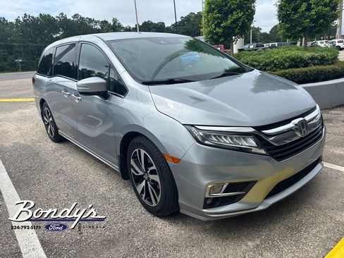 Used 2019 Honda Odyssey Elite image 3