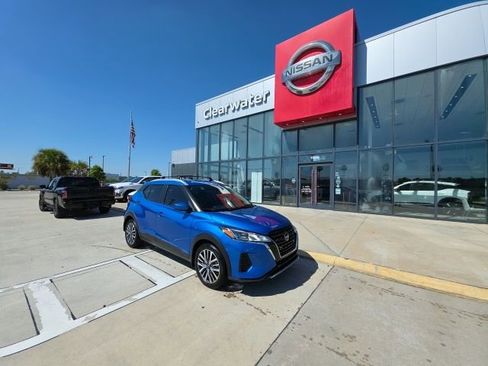 Used 2024 Nissan Kicks SV w/ Interior Electronics Package FWD image 1
