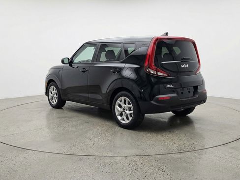 Used 2025 Kia Soul LX w/ LX Technology Package FWD image 6