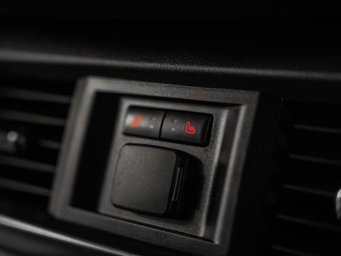 Certified 2023 Ford F150 Lariat w/ Equipment Group 502A High image 40