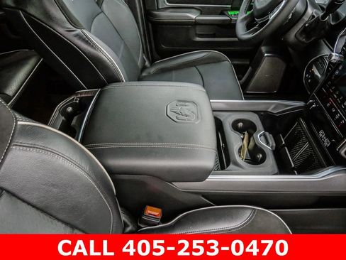 Used 2025 RAM 3500 Laramie AWD/4WD image 19
