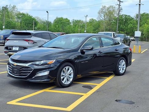 Used 2025 Chevrolet Malibu LT FWD image 1