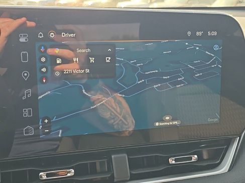 Used 2025 Chevrolet Equinox LT FWD image 38