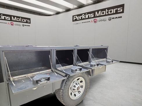 Used 2023 GMC Sierra 2500 Pro w/ Convenience Package image 5